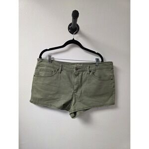 Universal Thread Women's Olive Green Denim Shorts Size‎ 16/33R Raw Hem